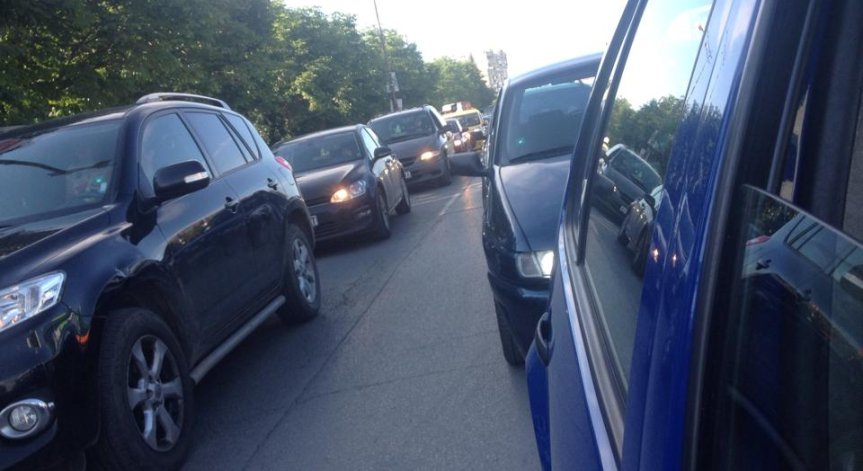 Барометър България: Най-големият проблем на София са задръстванията