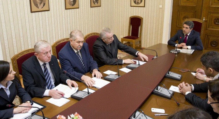 Плевнелиев: 2015 да бъде година на стабилност и на действия