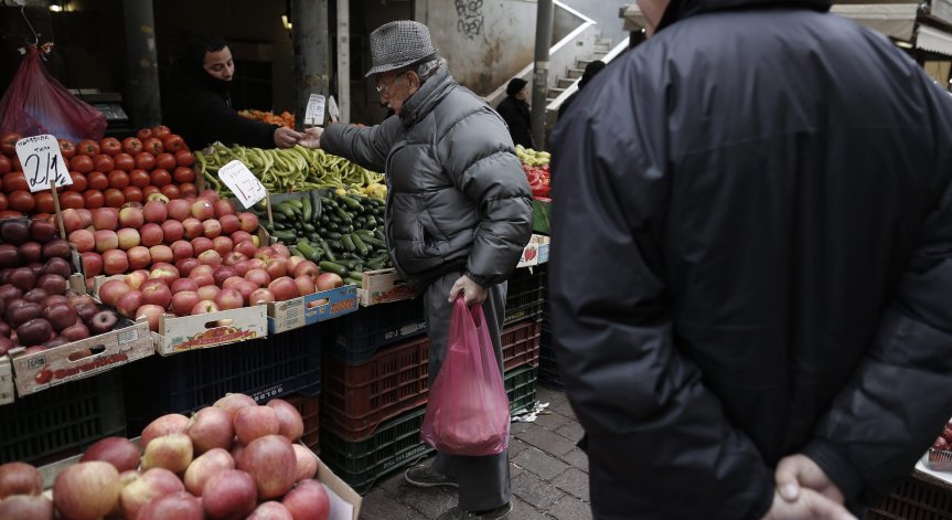 Големите вериги супермаркети са длъжни да изберат един конкретен продукт от всяка категория.