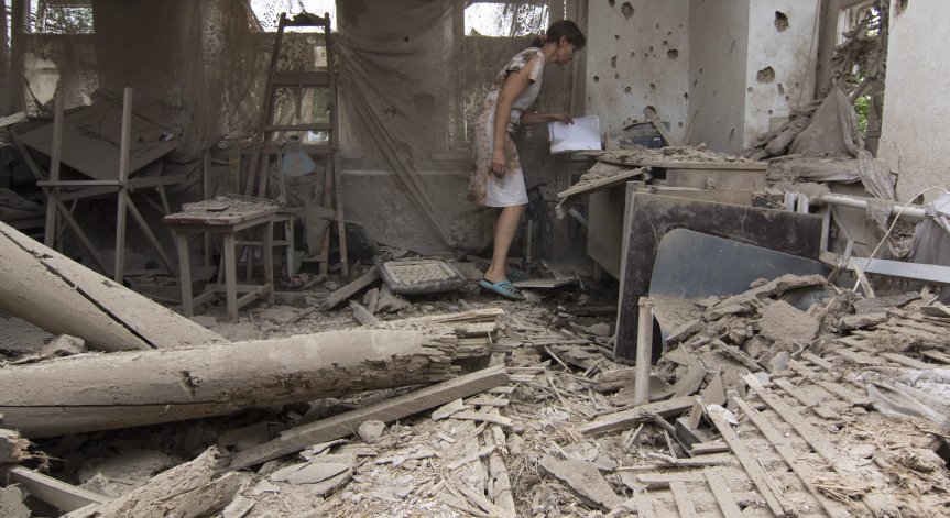 Над 2500 са загиналите в Мариупол, Русия отрече да атакува цивилни граждани