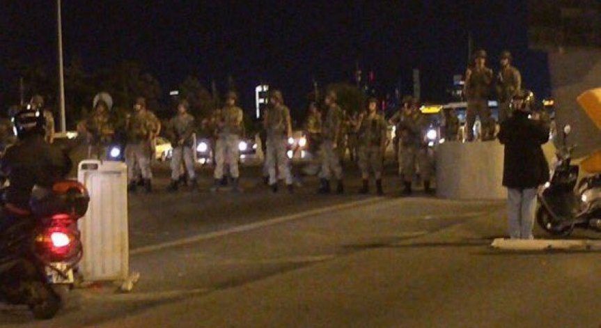 17 полицаи загинаха при сблъсъците в Анкара