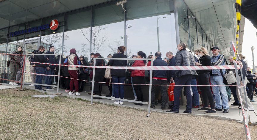 След мобилизацията руските полети до Анталия се превърнаха в 