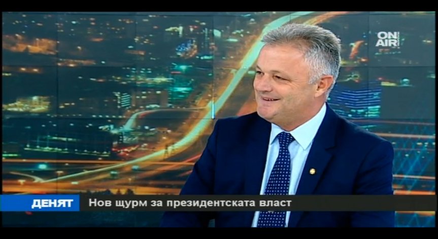 Пламен Манушев: Войната не е загубена, само битката