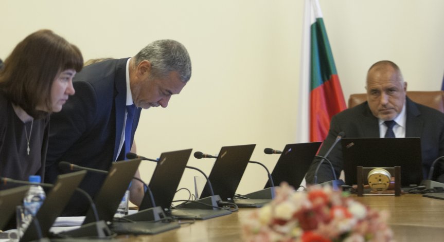 Симеонов намери сили и поднесе извинение на майките на деца с увреждания
