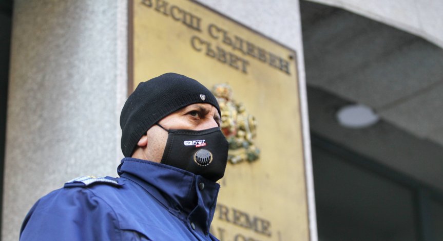 Висшият адвокатски съвет се обяви срещу съдебната ваканция