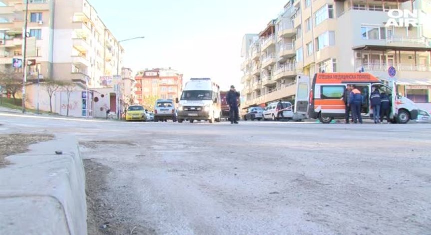 Камион уби 19-годишно момиче на пешеходна пътека