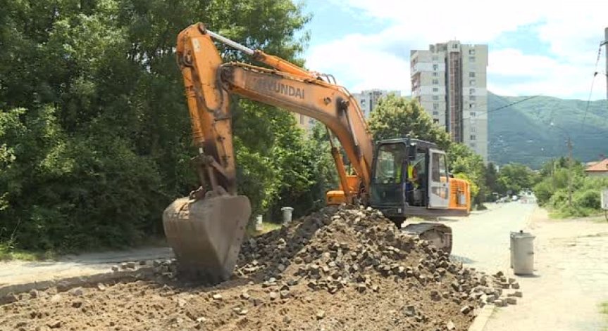 Проверяват качествено ли е ремонтиран топлопроводът в 