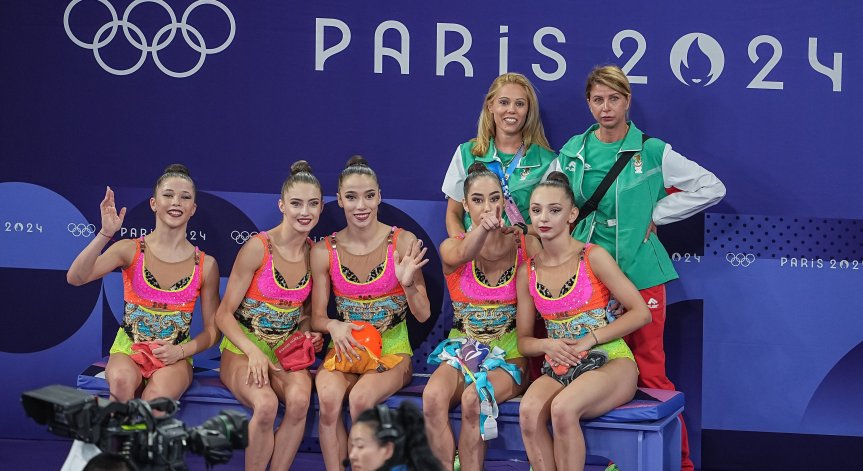 Финалът при ансамблите е утре.