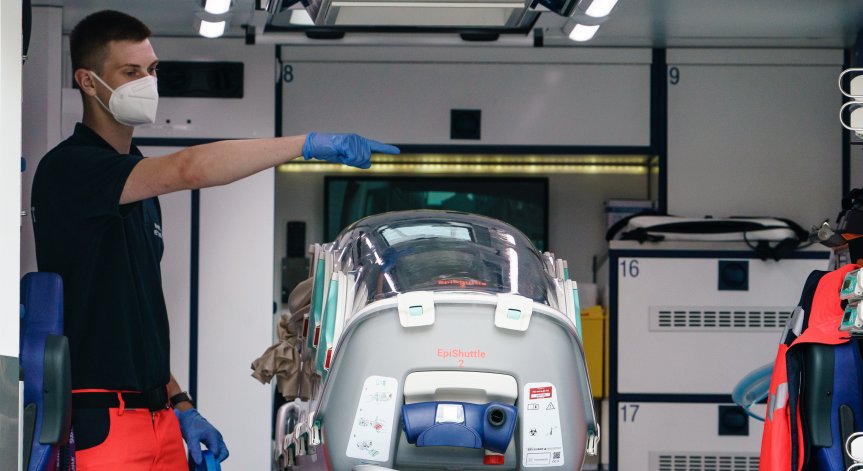 Навални в кома от втора степен, посочиха шансовете му за живот