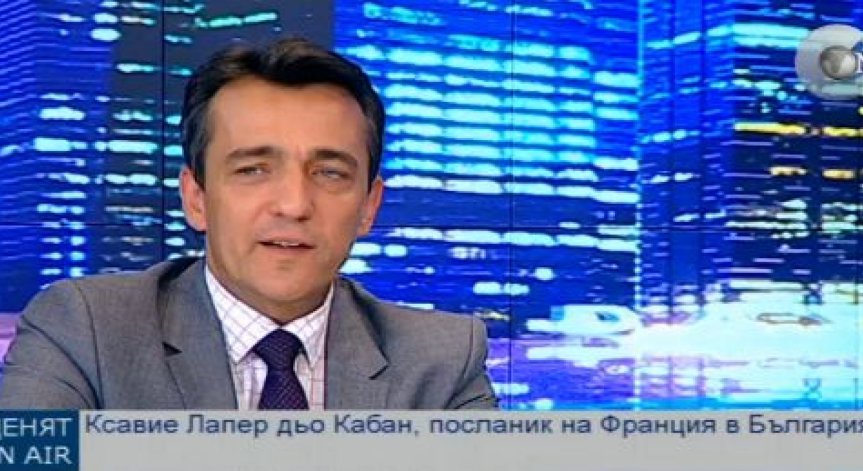 Ксавие Лапер дьо Кабан: Кризата в Гърция не е заради еврото