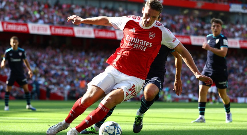 Гьокереш бе активен от самото начало.