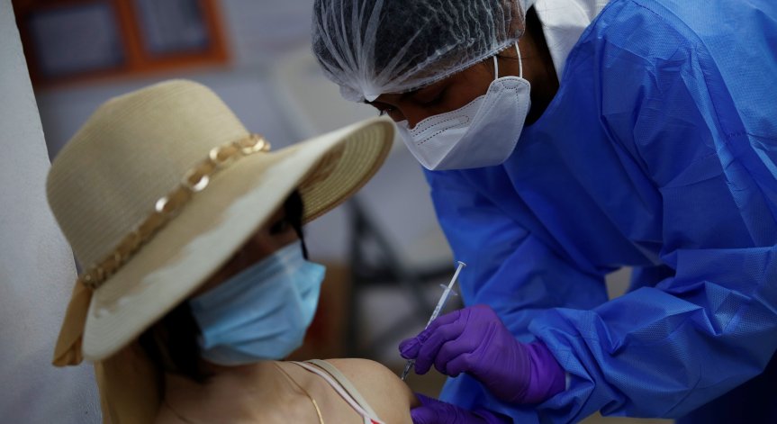 Стимул за имунизация: Джойнт, златна халка и сертификат за бесмъртие за ваксинираните