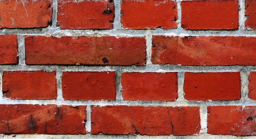 Тухлите са новата климатична технология, улавят и задържат топлината