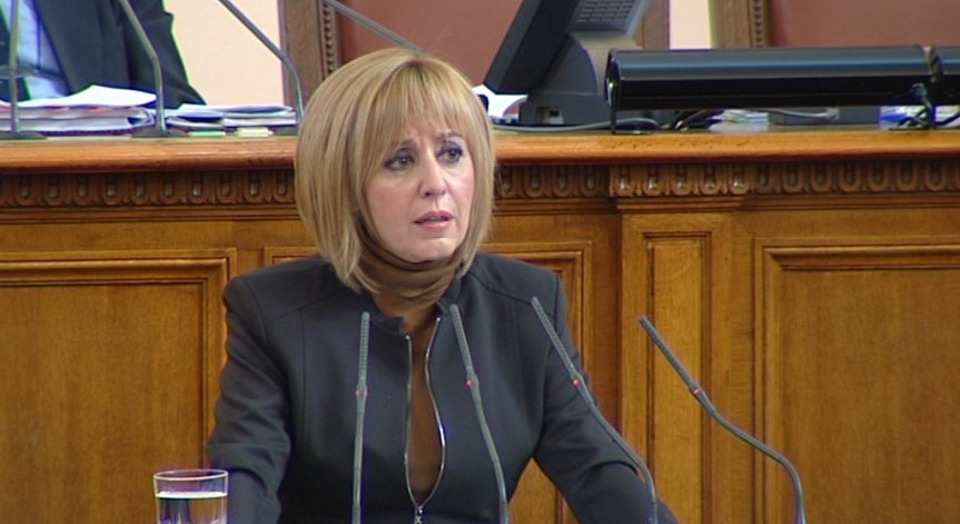 Дебатите около поисканата оставка на Манолова изместиха тези за Бюджет 2014