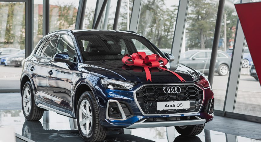 Fibank връчи голямата награда на победителя в кампанията за карти Visa