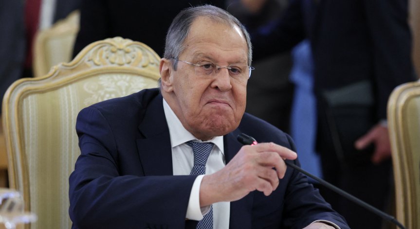 Лавров: САЩ не могат да спрат Зеленски да не се меси в уреждането на войната