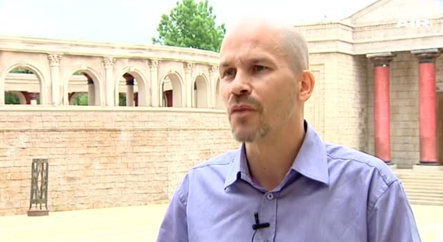 Професия “Актьор: Американски акцент за кино” с Джей Ар Еспозито