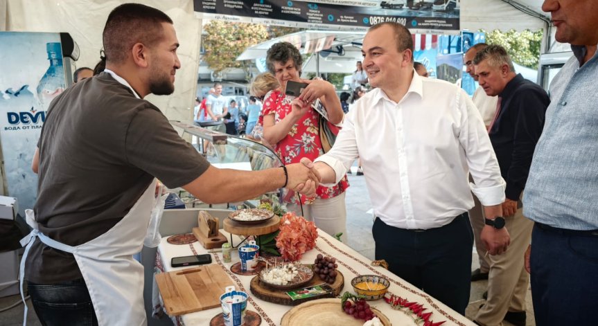 Министър Абровски: Имитиращите продукти ще бъдат ясно обозначени