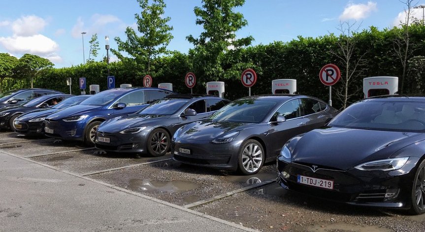 Мъск се закани, че Tesla напуска Калифорния