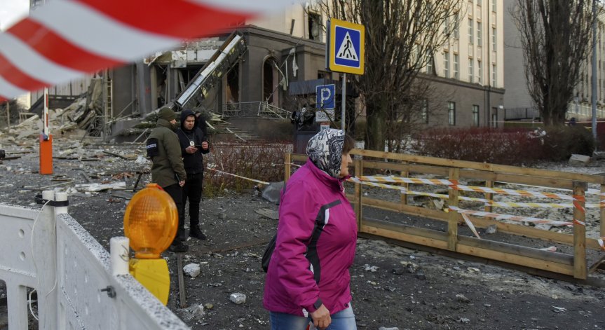 Източна и Централна Украйна бият въздушна тревога