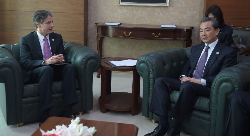 Китай обвини САЩ, че изпращат много грешни и опасни сигнали за Тайван