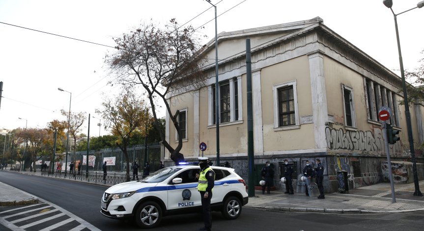 Глоби за над 4 млн. евро в Гърция заради нарушения на ограниченията