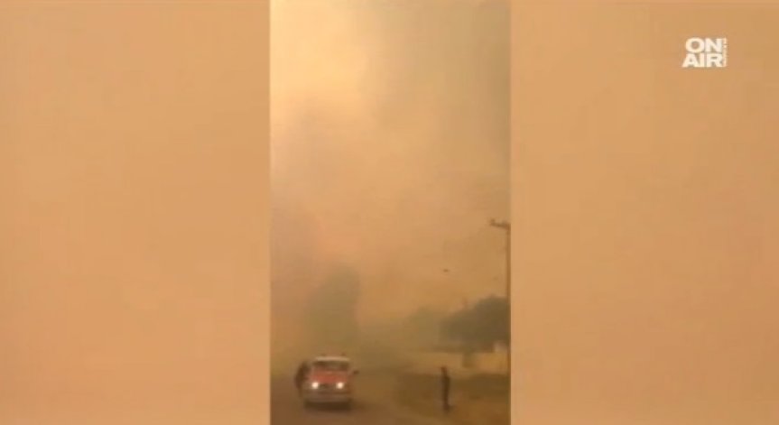 Огромен пожар гори в Касандра, Гърция 