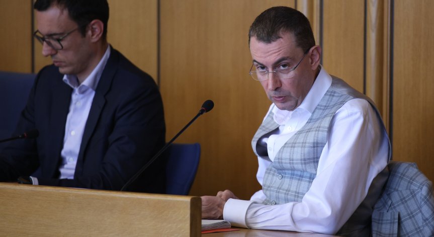 Васил Терзиев обяви, че е приел оставката.