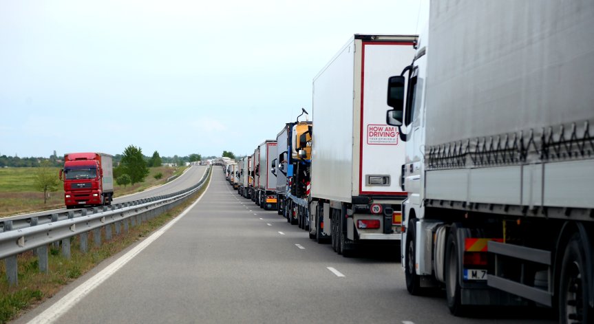 Влизат в сила кошмарните за шофьорите ни правила по пакета 