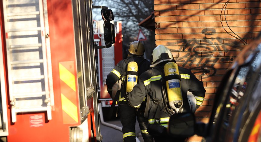Камион се запали и затвори пътя Русе - Бяла