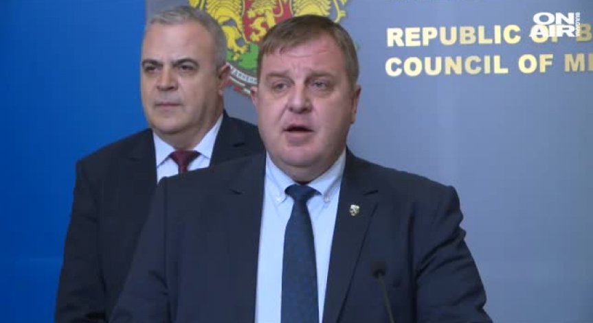 Каракачанов разпореди проверка на сградния фонд на армията