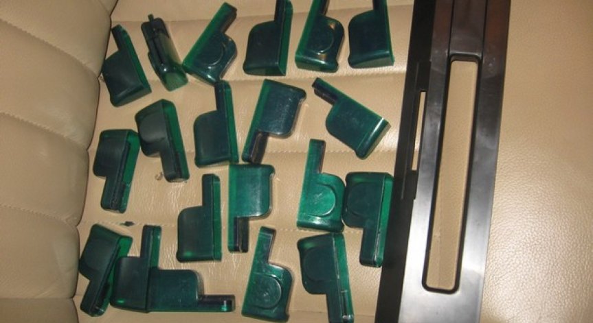 Разкрита е домашна работилница за кражба на банкови данни