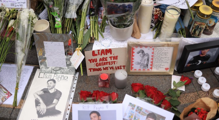 Службата се е състояла в църква в Югоизточна Англия.