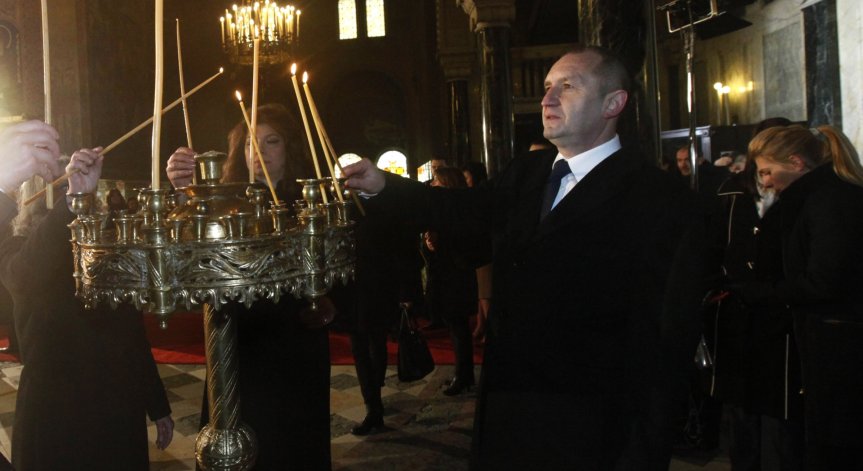 Патриарх Неофит предупреди Радев, че изискванията към него ще са големи