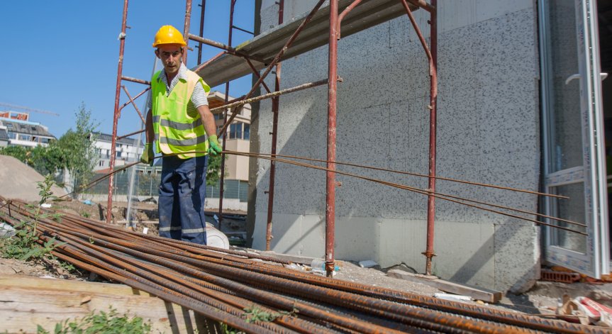 България е сред страните с най-дълго средно работно време в ЕС