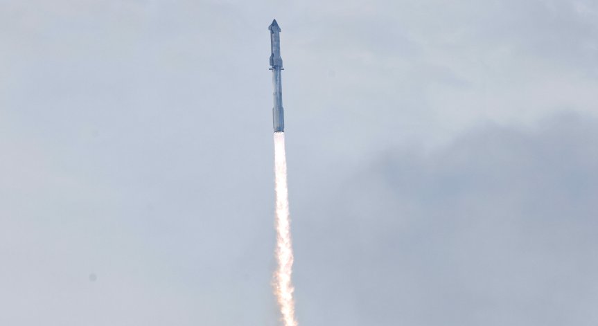 От третия път: Изстреляха космическия кораб Starship, достигна до Космоса