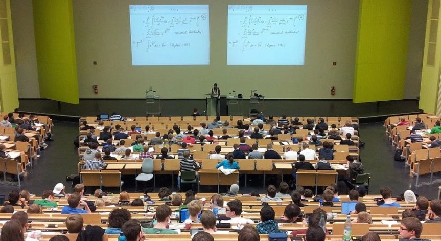 Ковид-19 отказа кандидат-студентите от ВУЗ-овете в чужбина