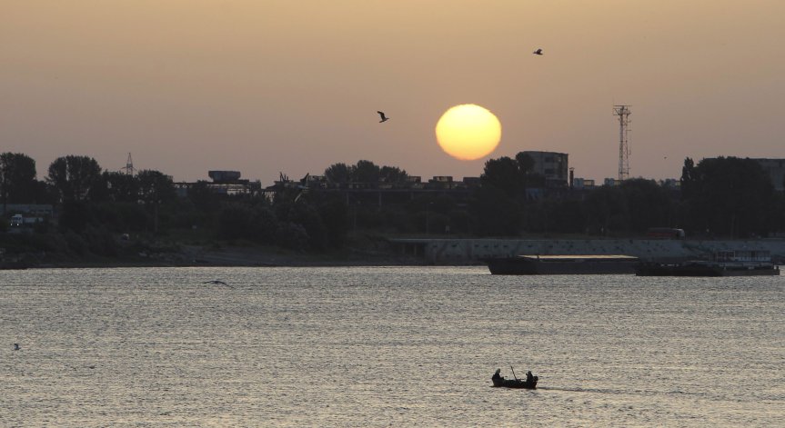Температурите ще достигнат до 36°, по морето около 29°.
