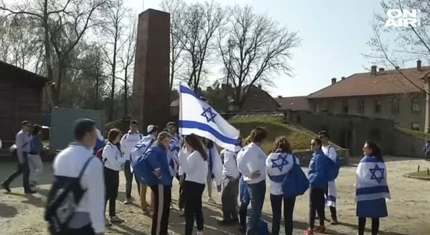 Хиляди маршируваха в чест на оцелелите след Холокоста