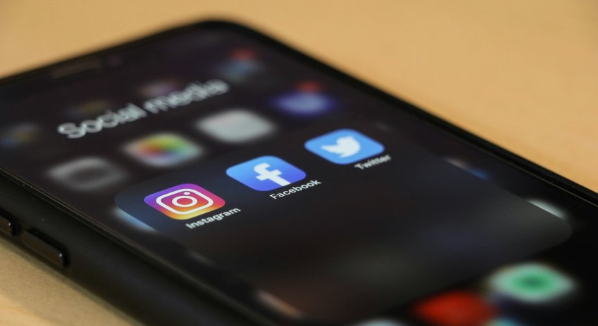Meta се срина и повлече Facebook, Instagram и Messenger със себе си