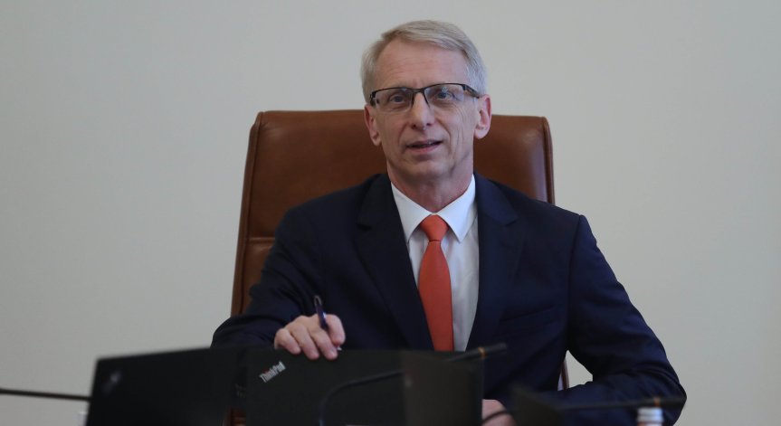 Акад. Денков: Бюджетът ще е с до 3% дефицит, няма да има увеличаване на данъците