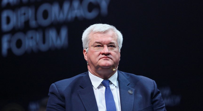 Жестът има за цел да ''покаже единство и решителност''.