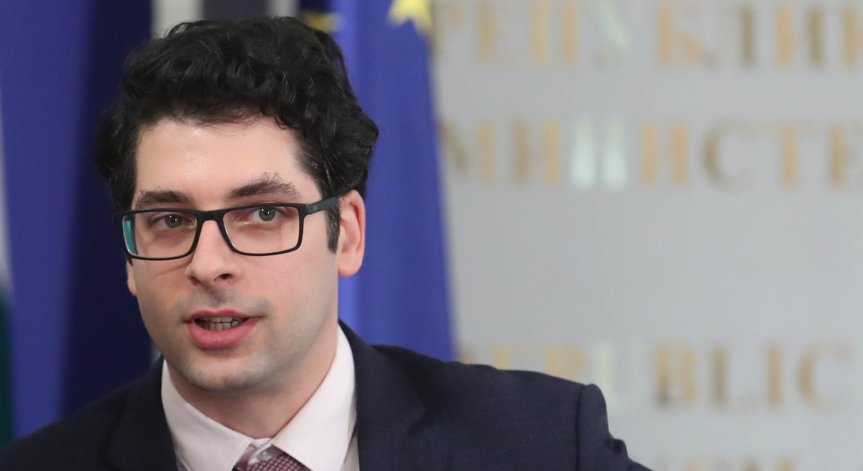 БСП нападна Пеканов заради ПВУ: Закриването на ТЕЦ-овете ще е фатално