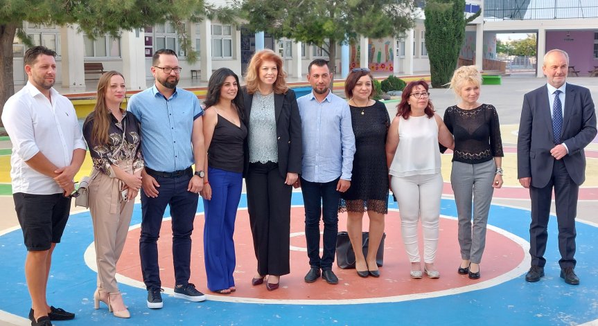 Йотова: Българите могат да се гордеят с богатата си книжовност и култура