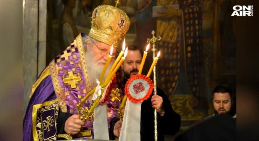 Православната ни църква започна осмото мироварене