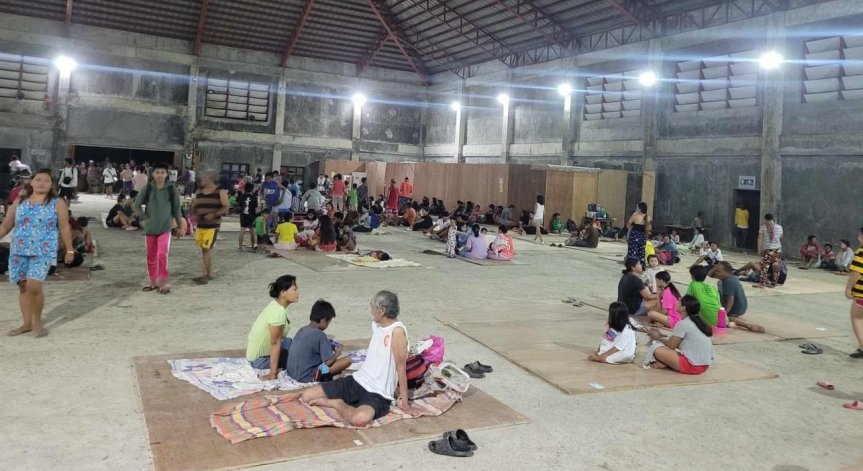 Ново силно земетресение с магнитуд 6,6 разтърси Филипините