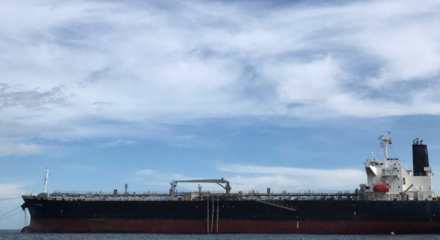 Иран освободи 9 от 12-те моряци на задържания танкер, плаващ под панамски флаг