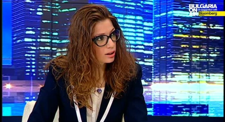Адвокатите искат да дръпнат нотариалната дейност: Кристина Димитрова