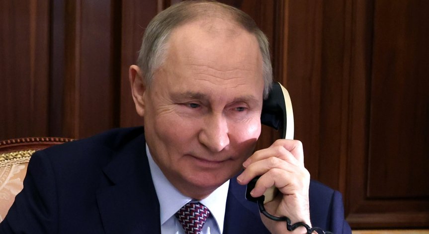 Путин с писмо до Вучич: Разчитам да продължим нашия диалог
