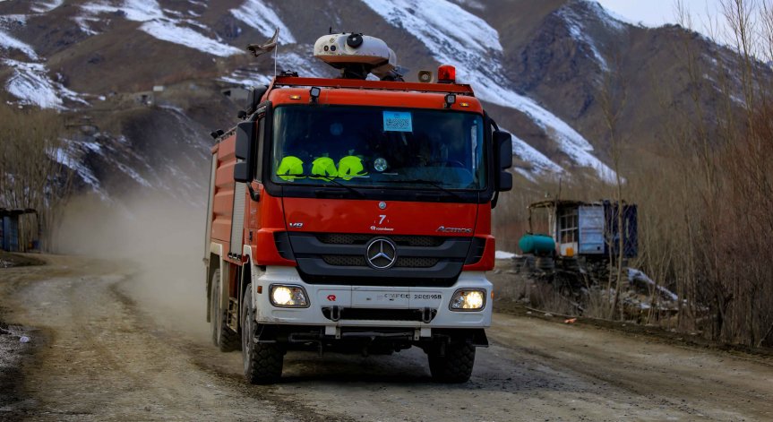 Терористична атака в Афганистан убила десетки през уикенда